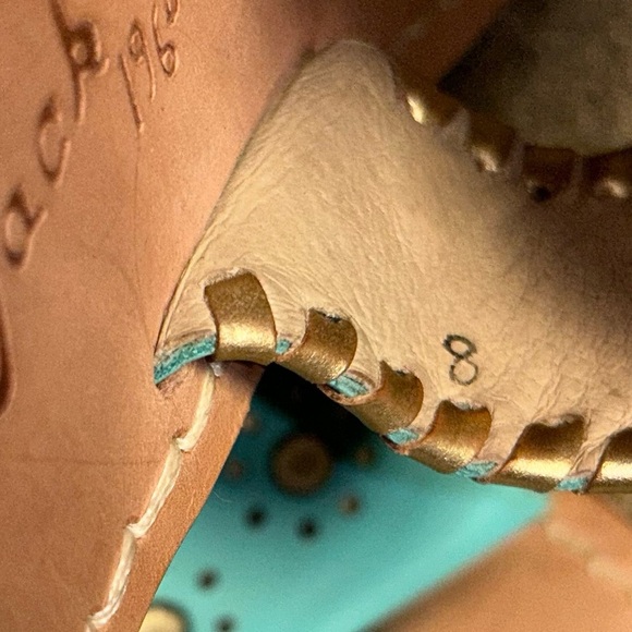 Jack Rogers turquoise /Gold Stitching thong sandals Embroidered pineapples 8 - Picture 6 of 6